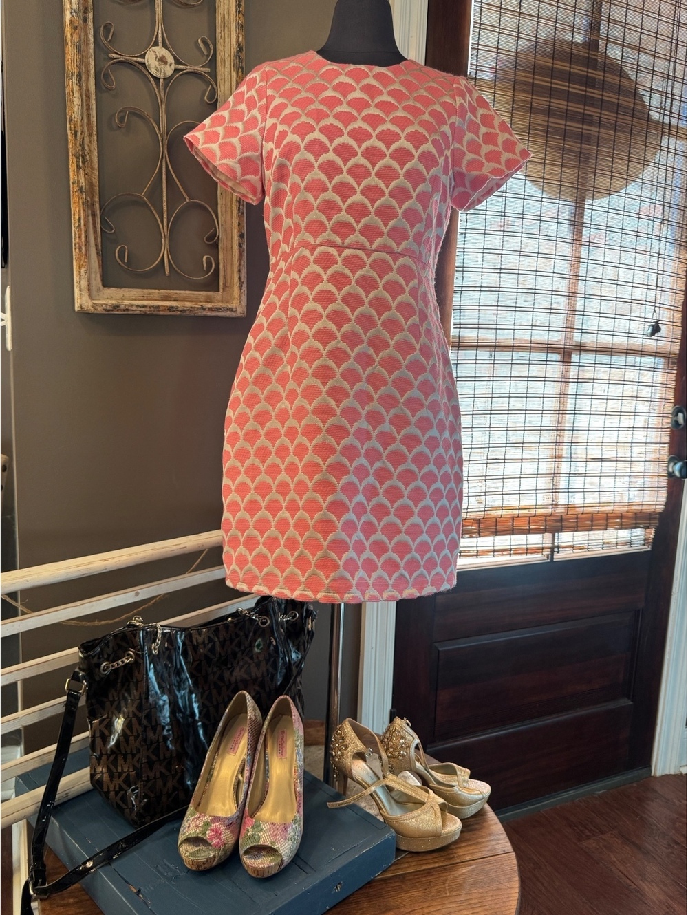NWT Julie Brown NYC Pink and White Patterned Short Sleeve Dress Size 6